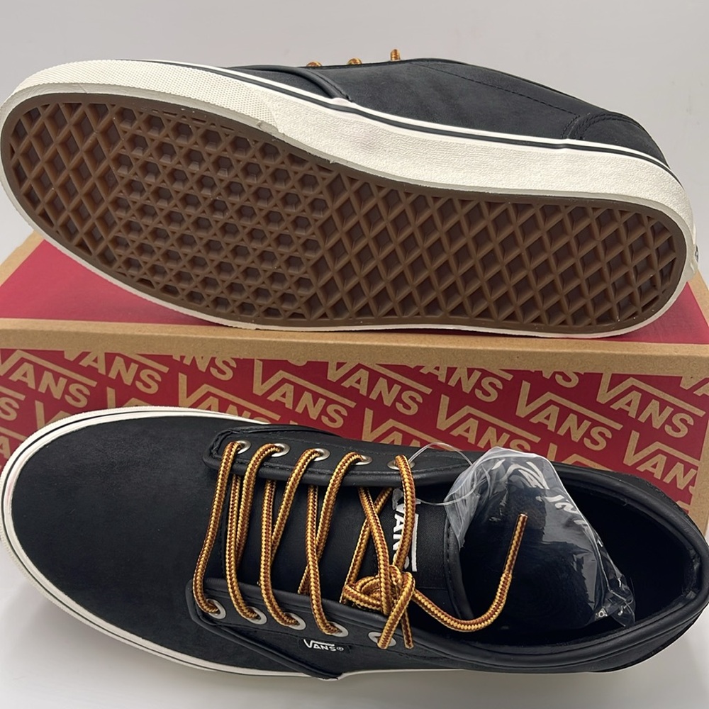 Vans Men’s Black Sneakers Classic Low-Top Design Atwood (Leather)BIck/Mrshmllow - Picture 3 of 16